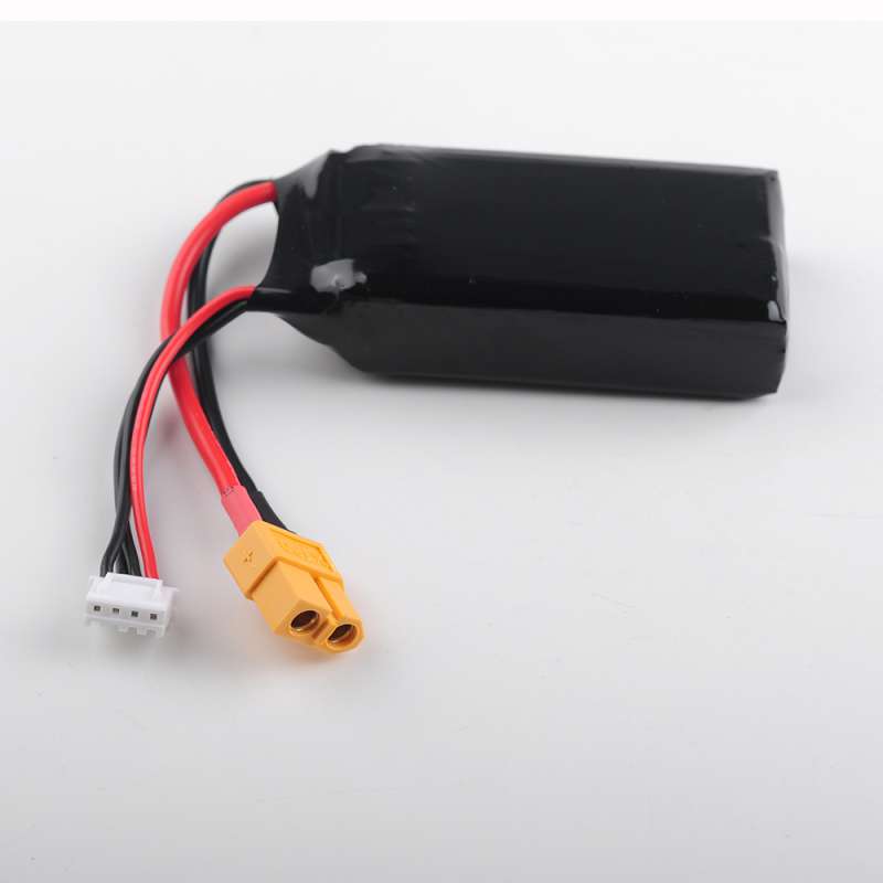 Batterie TIGER POWER 3S en position dans avion RC